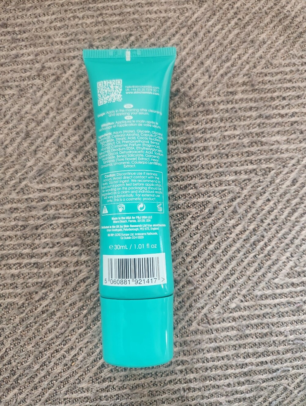 Skin Chemists Green Caviar Day Moisturiser - Picture 2 of 3